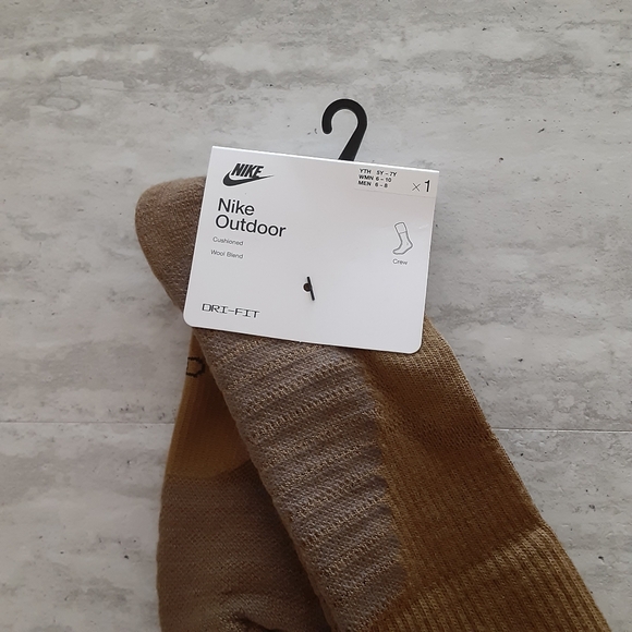 Nike Wool Blend Crew Women Socks - Picture 2 of 6